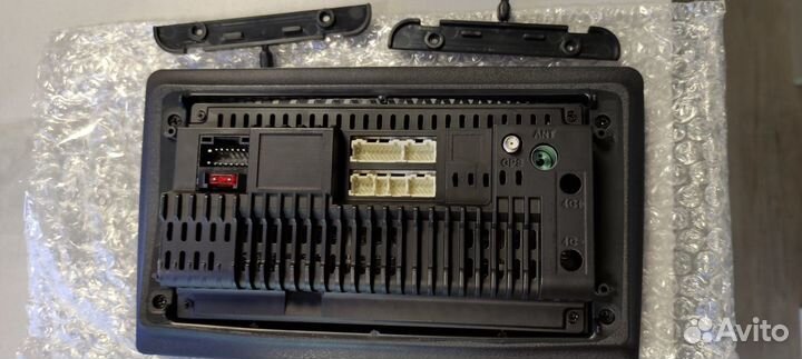 Toyota Ipsum 2001-09 андроид магнитола новая