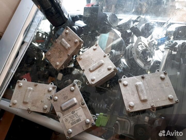 Блок на фару мерседес