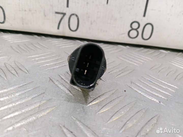 Б/У Датчик давления топлива#002