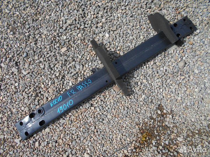 Усилитель бампера передний Toyota Passo KGC10