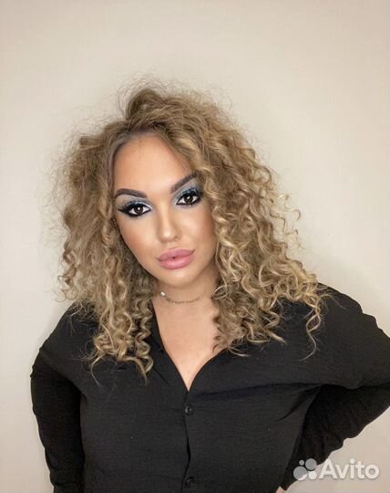 Модель на макияж