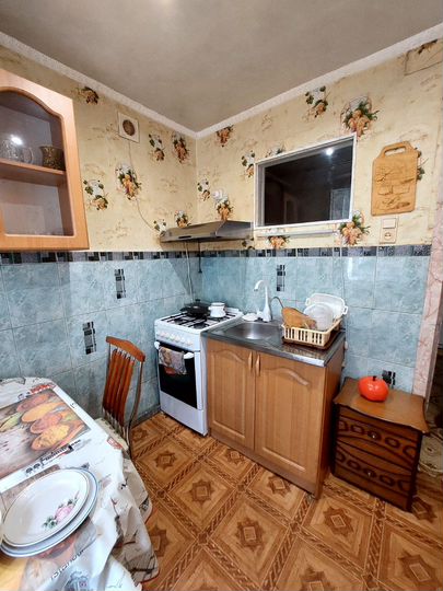 2-к. квартира, 57 м², 4/4 эт.