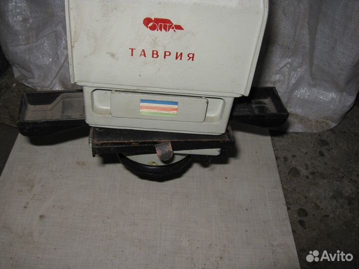 Фотоувеличитель опта Таврия