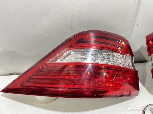 Фонарь задний левый Мерседес 166 ML оригинал