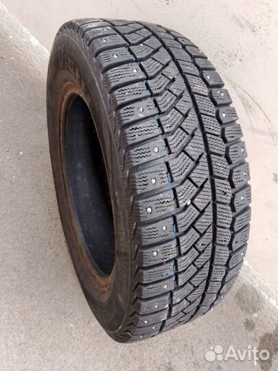 Viatti Brina Nordico V-522 215/60 R16 95T