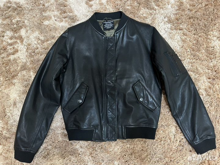 Бомбер/Кожаная куртка новая женская