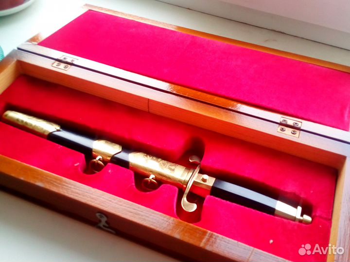 Кортик в шкатулке сувенирный