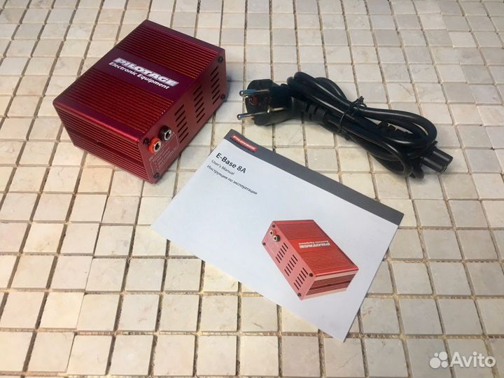 Универсальные зарядные устройства