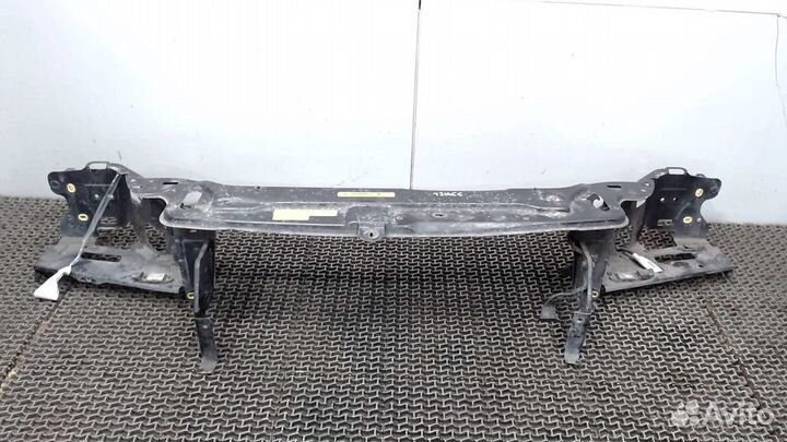 Рамка капота Volvo XC90, 2005