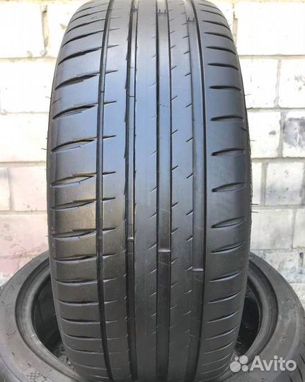 Michelin Pilot Sport 4 225/45 R19