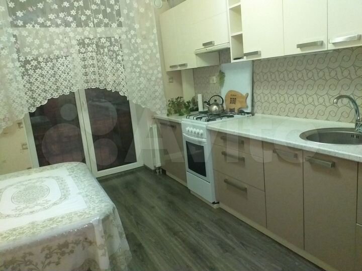 2-к. квартира, 56 м², 3/5 эт.