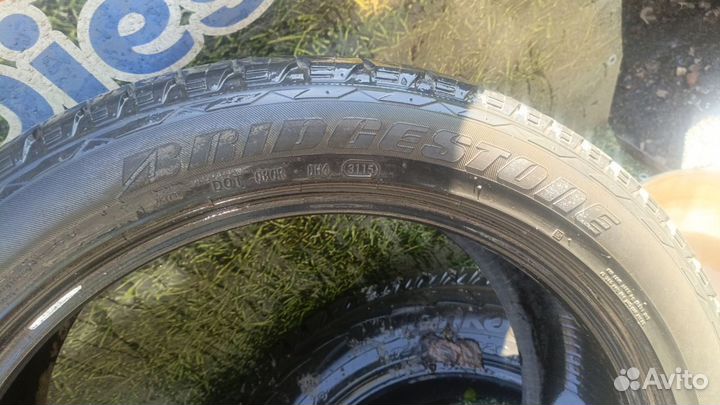 Bridgestone Dueler A/T 285/45 R22