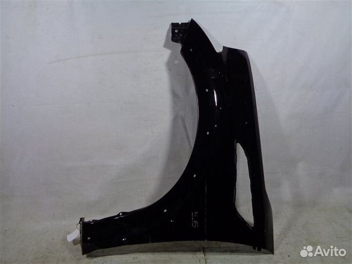 Крыло переднее левое Infiniti Qx56 Z62 2010-2013