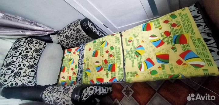 Угловой диван с креслом б/у