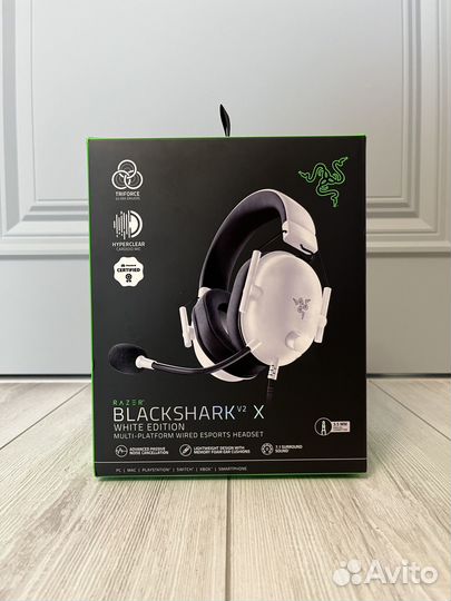 Игровые наушники Razer blackshark v2 x