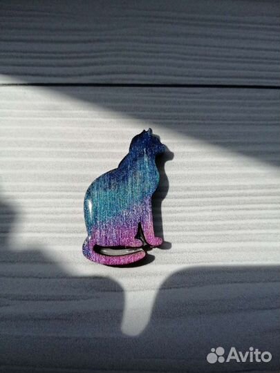 Брелок. Брошь.Изделие из смолы ручная работа