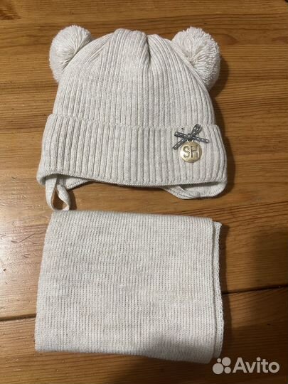 Шапочка и шарфик для девочки 3-6 мес. Новые