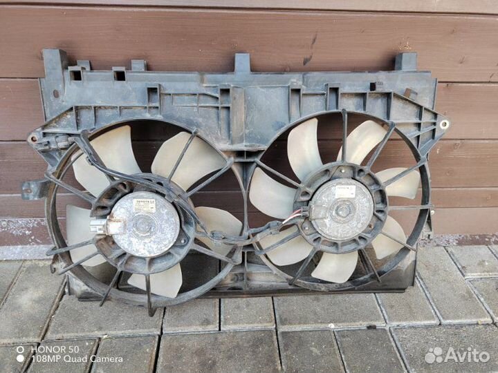 Вентилятор охлаждения Toyota Corolla E12 2011