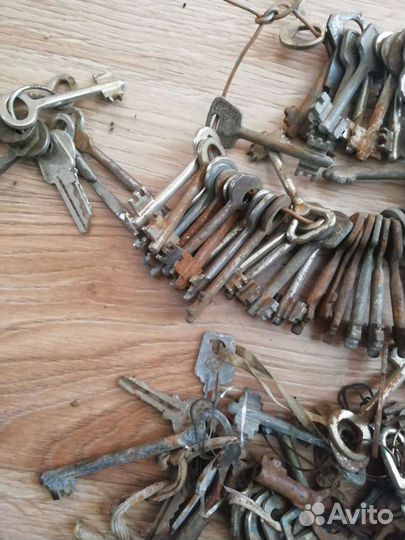 Ключи от замков СССР 145шт