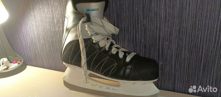 Коньки хоккейные взрослые 43 размер