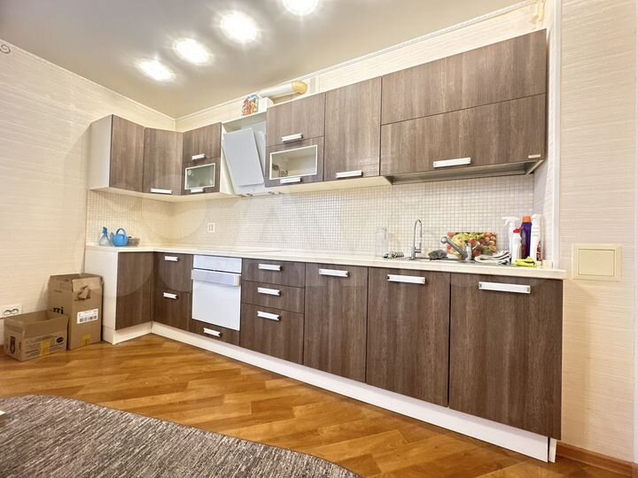 3-к. квартира, 90,4 м², 3/5 эт.