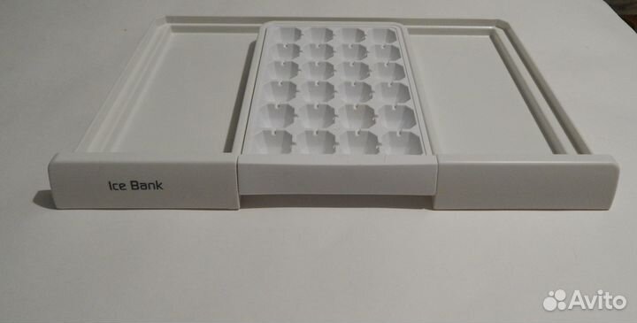 Полка для льда холодильника Beko CS325000