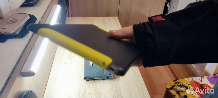 Планшет pocketbook surfpad 4m