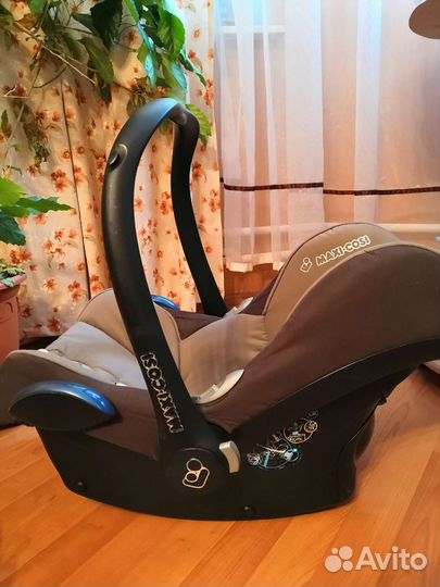 Детское автокресло от 0 maxi cosi