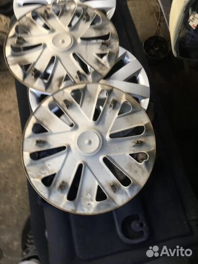 Колпаки на volkswagen polo r15