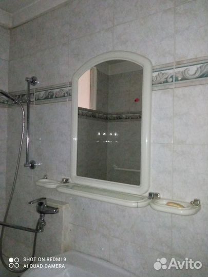 Зеркала и тумбы для ванной комнаты