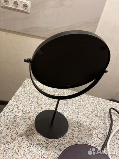 Зеркало для макияжа