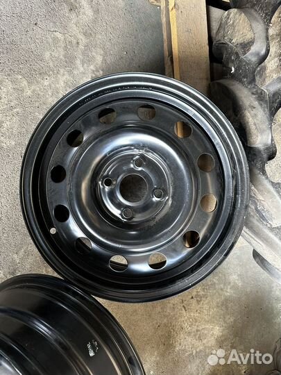 Штампованные диски на RIO Solaris