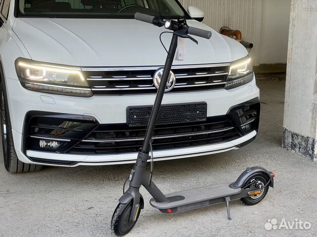 Электросамокат Xiaomi Mi Electric Scooter 1S