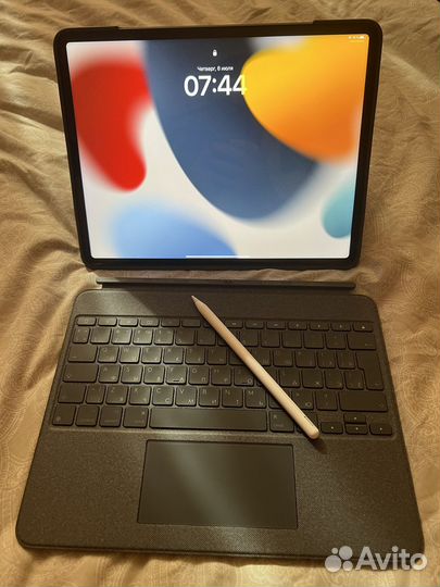 iPad pro 12.9 m1 512 gb Wi-Fi клавиатура стилус