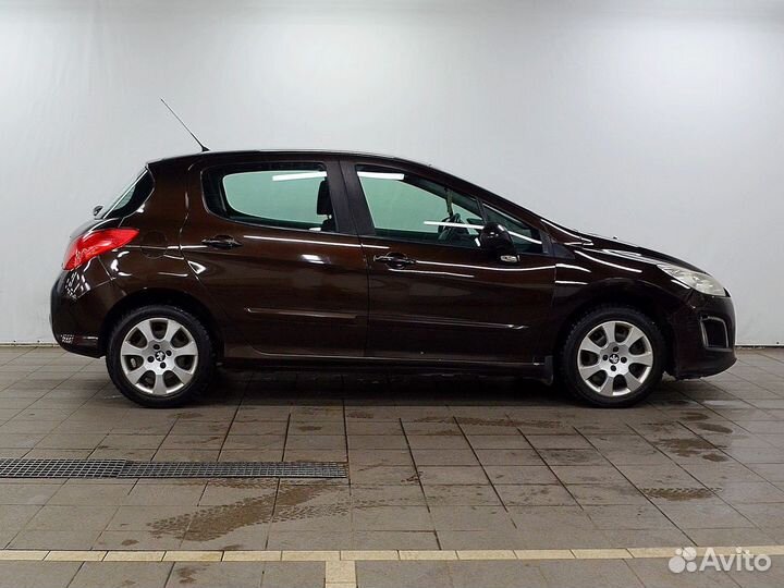 Peugeot 308 1.6 МТ, 2012, 226 000 км