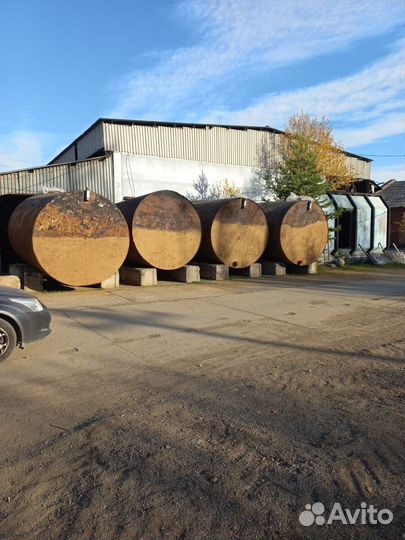 Металлическая ёмкость,бочка