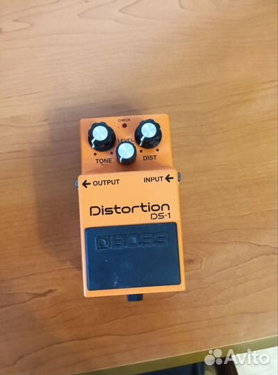 Набор для гитариста. гитара, комбик, педаль