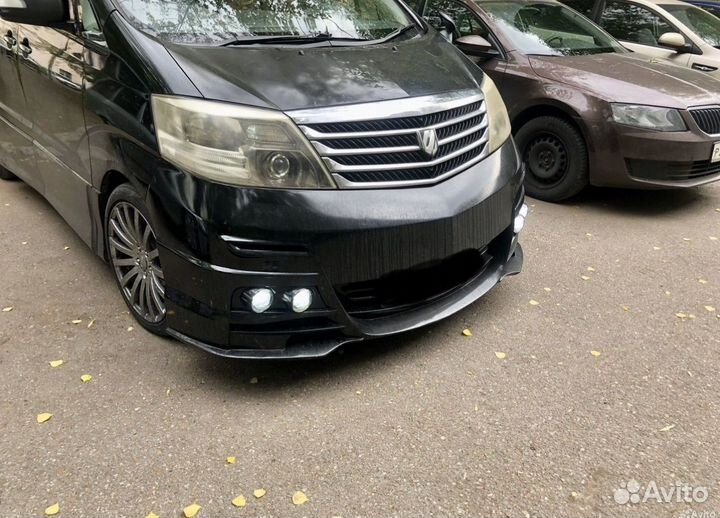 Фара передея правая alphard 2005