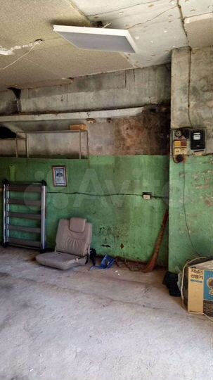 Гараж, > 30 м²