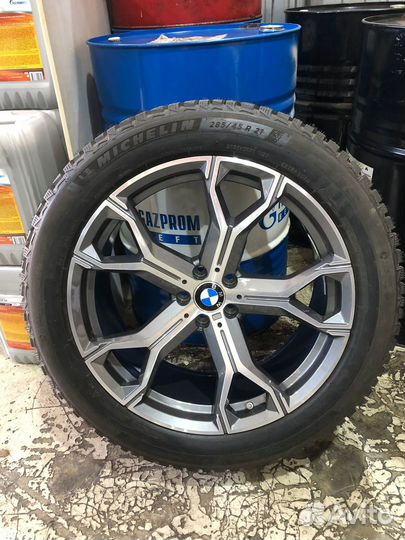 Новые зимние колеса BMW x7 285/45 R21