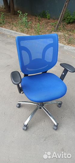 Компьютерное офисное кресло