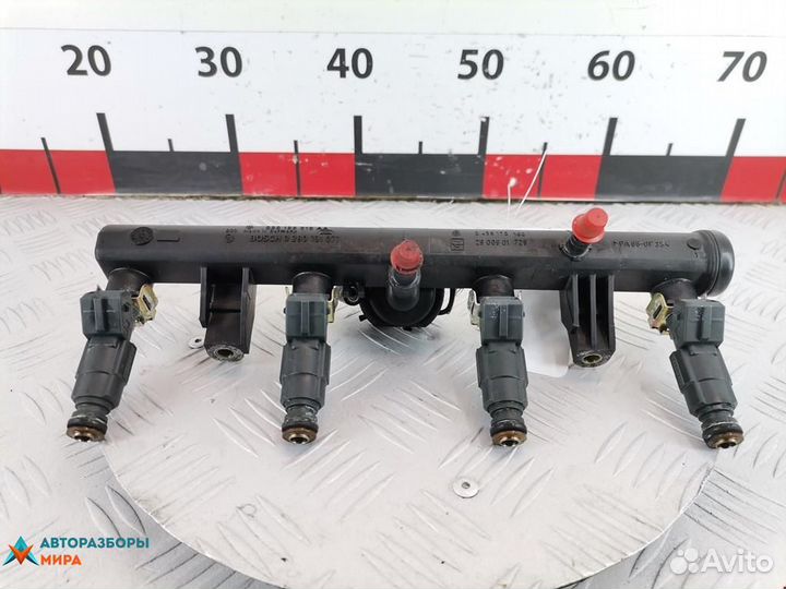 Форсунка Volkswagen Polo 3 2001 030906031J