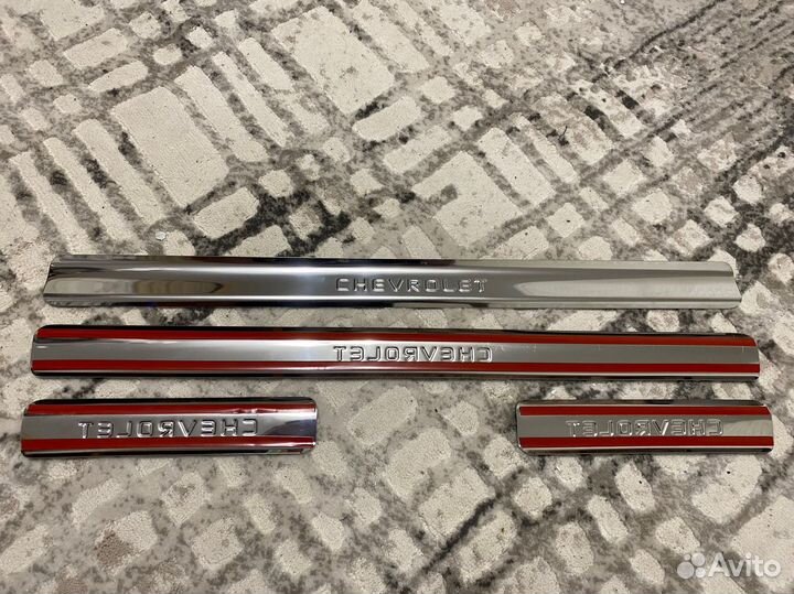 Накладки Chevrolet Niva