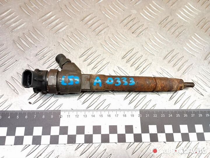 Форсунка топливная Renault Fluence 2011 8201055367