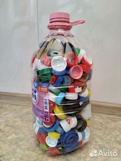 Пробки от пластиковых бутылок