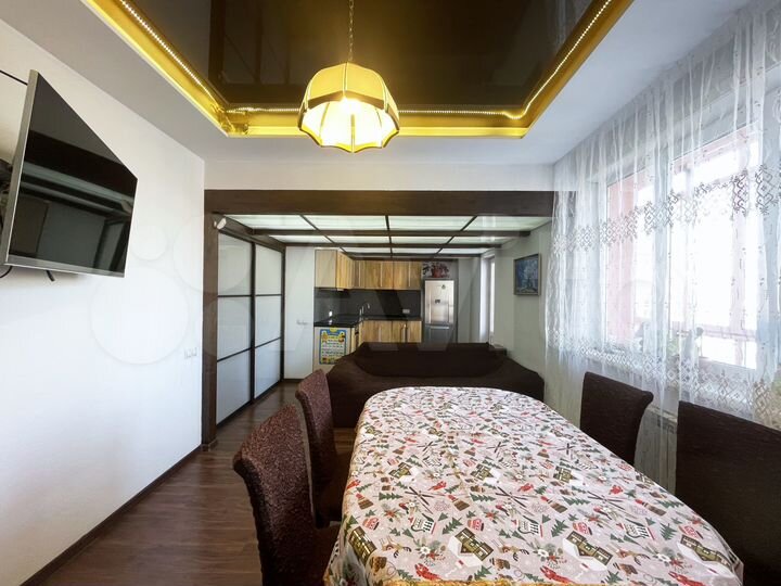 4-к. квартира, 85 м², 4/5 эт.
