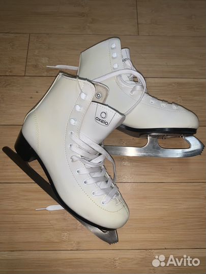 Коньки фигурные 39 размер