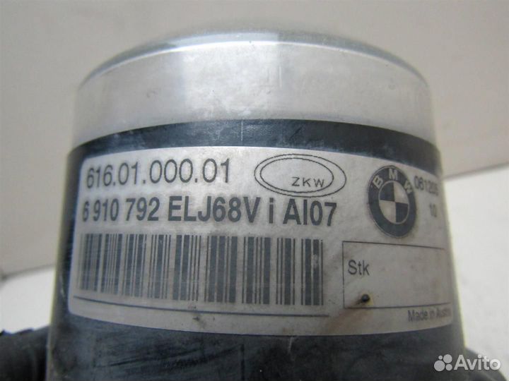 Фара противотуманная правая BMW 5-серия E60\E61 2