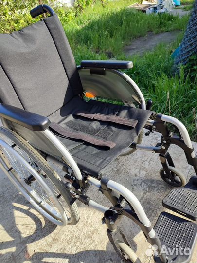 Коляска инвалидная