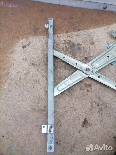 Стеклоподъемник в сборе передний правый Mitsubishi